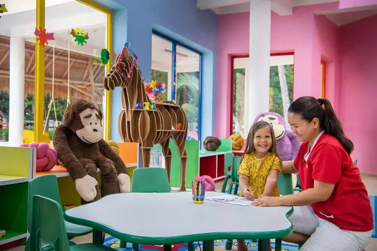 Emerald Maldives Resort & Spa Dolphin Kids Club