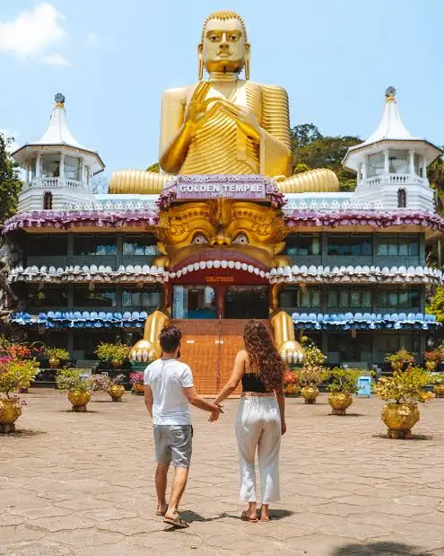Dambulla Cave Temple