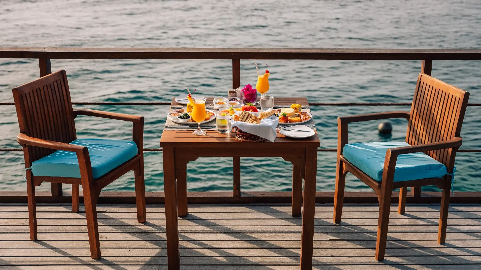 Dhiyavaru Bar & Restaurant