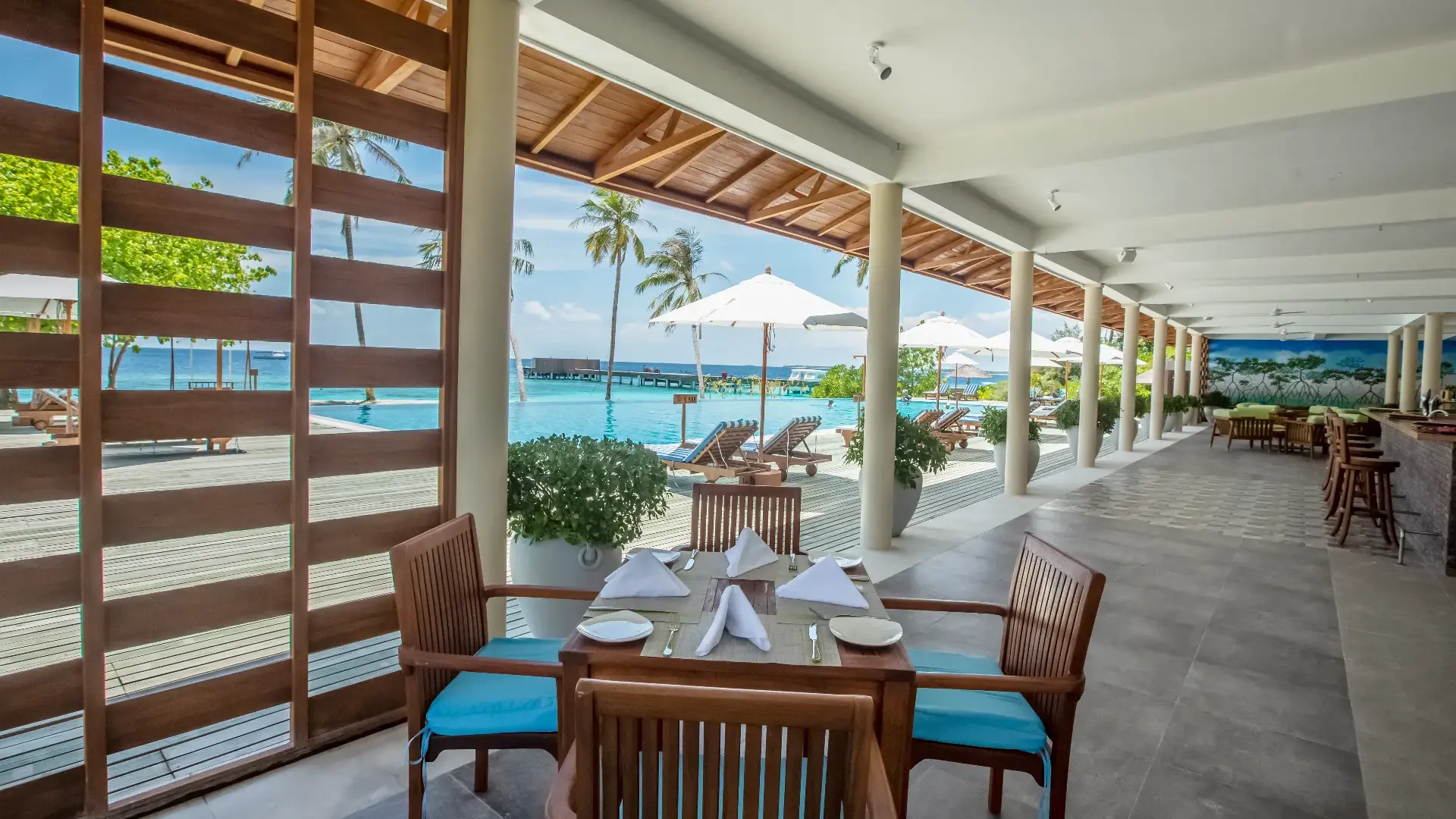 Raalhu Café