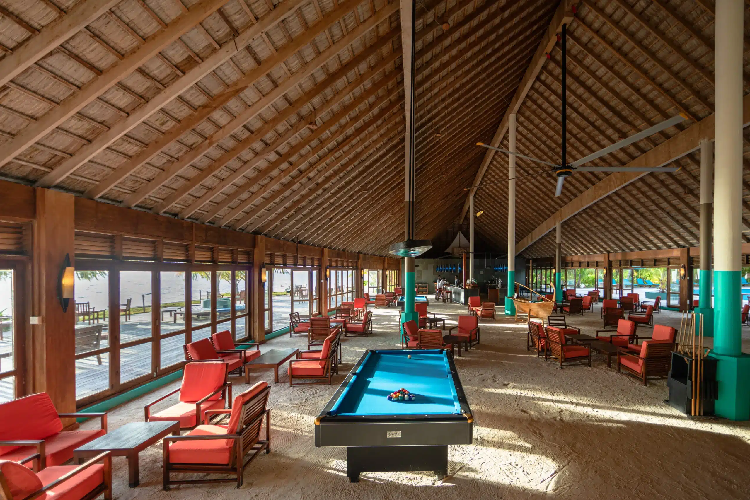 Dhoni Bar