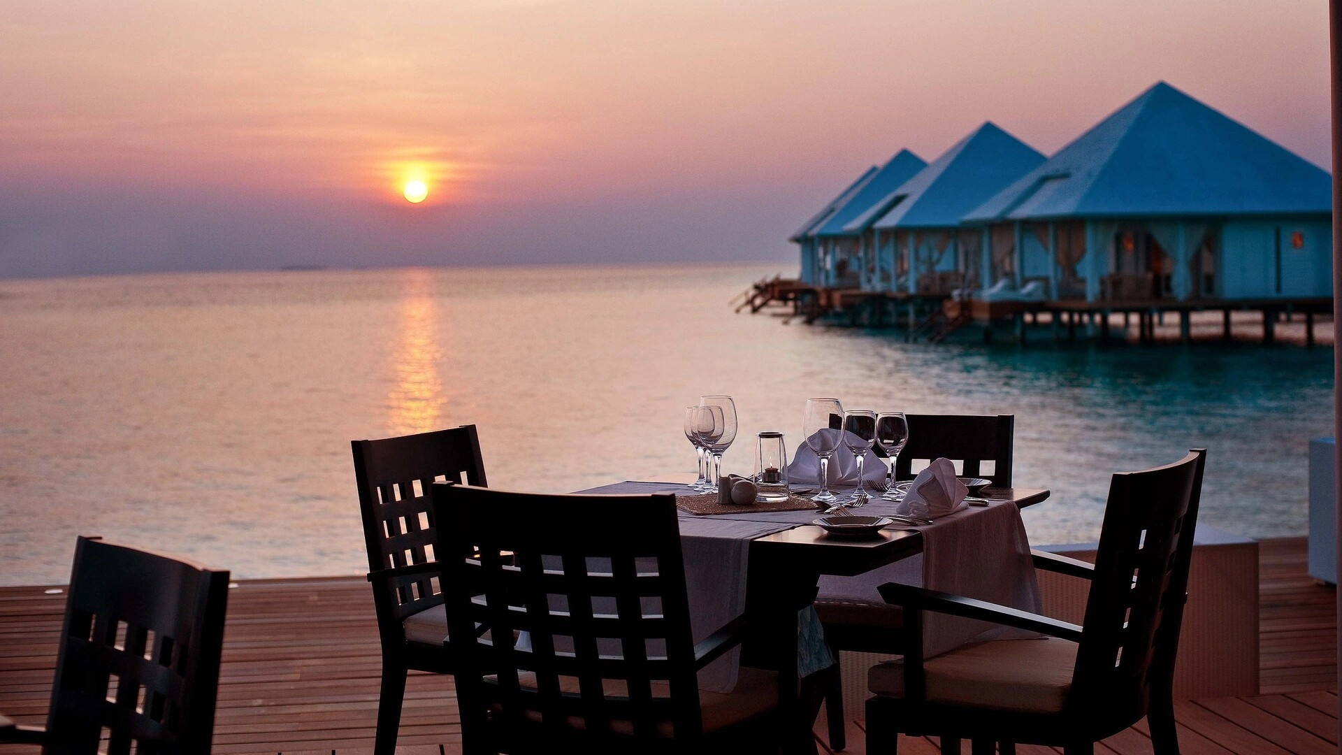 Thari Over Water Bar