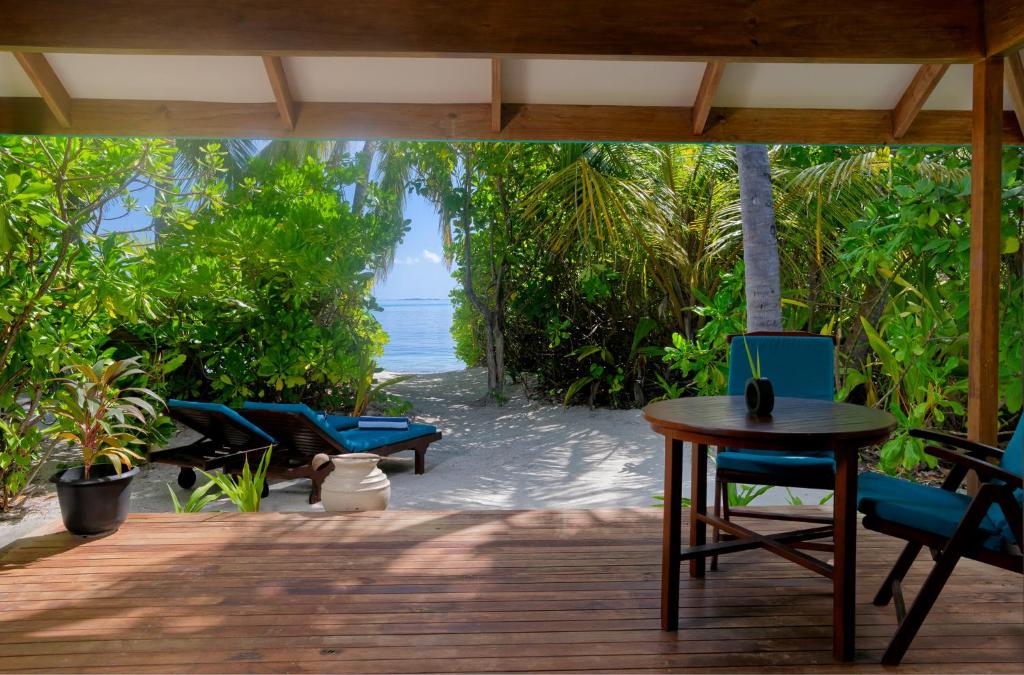 Canareef Resort Maldives — Sunset Villa