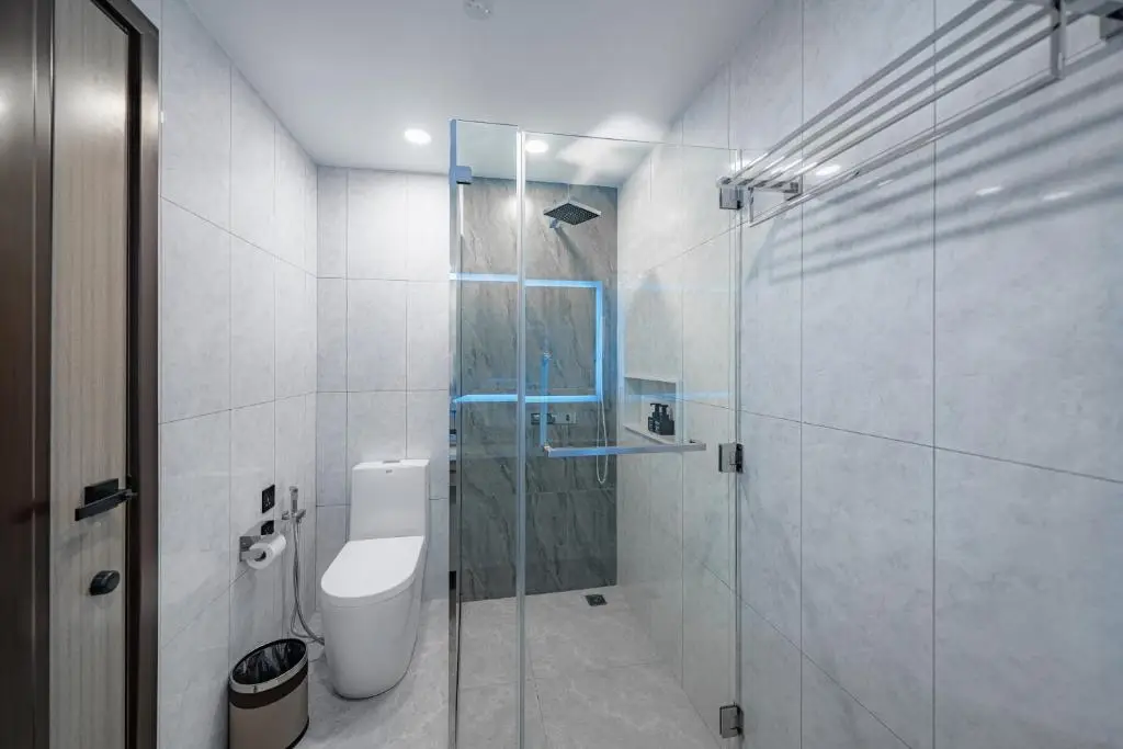 iCom Blue Sea View — Super Deluxe Tripe Room with Balcony & Sea View