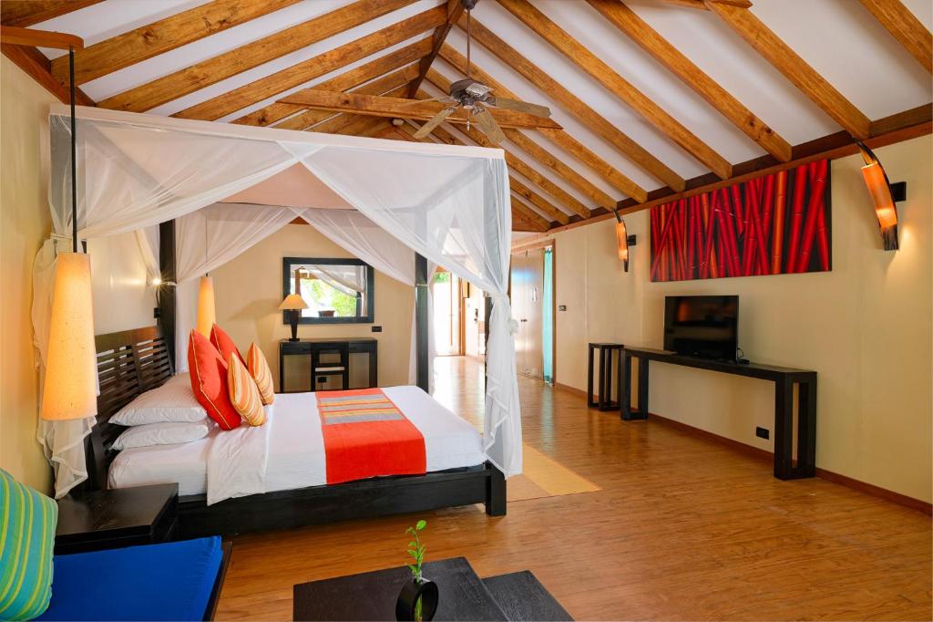 Canareef Resort Maldives — Premium Beach Villa With Whirlpool