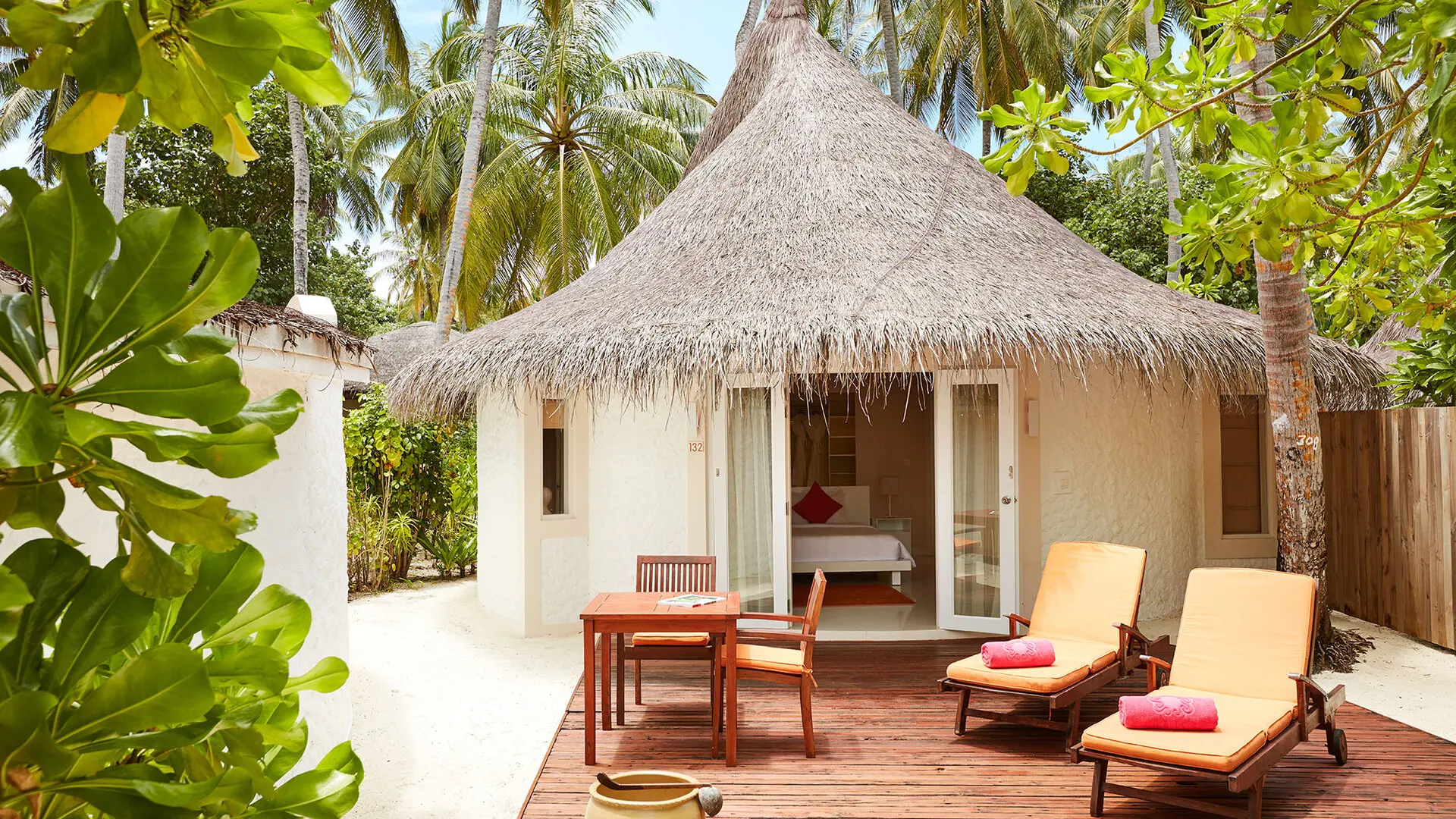 Sun Siyam Vilu Reef  — Beach Villa with Pool