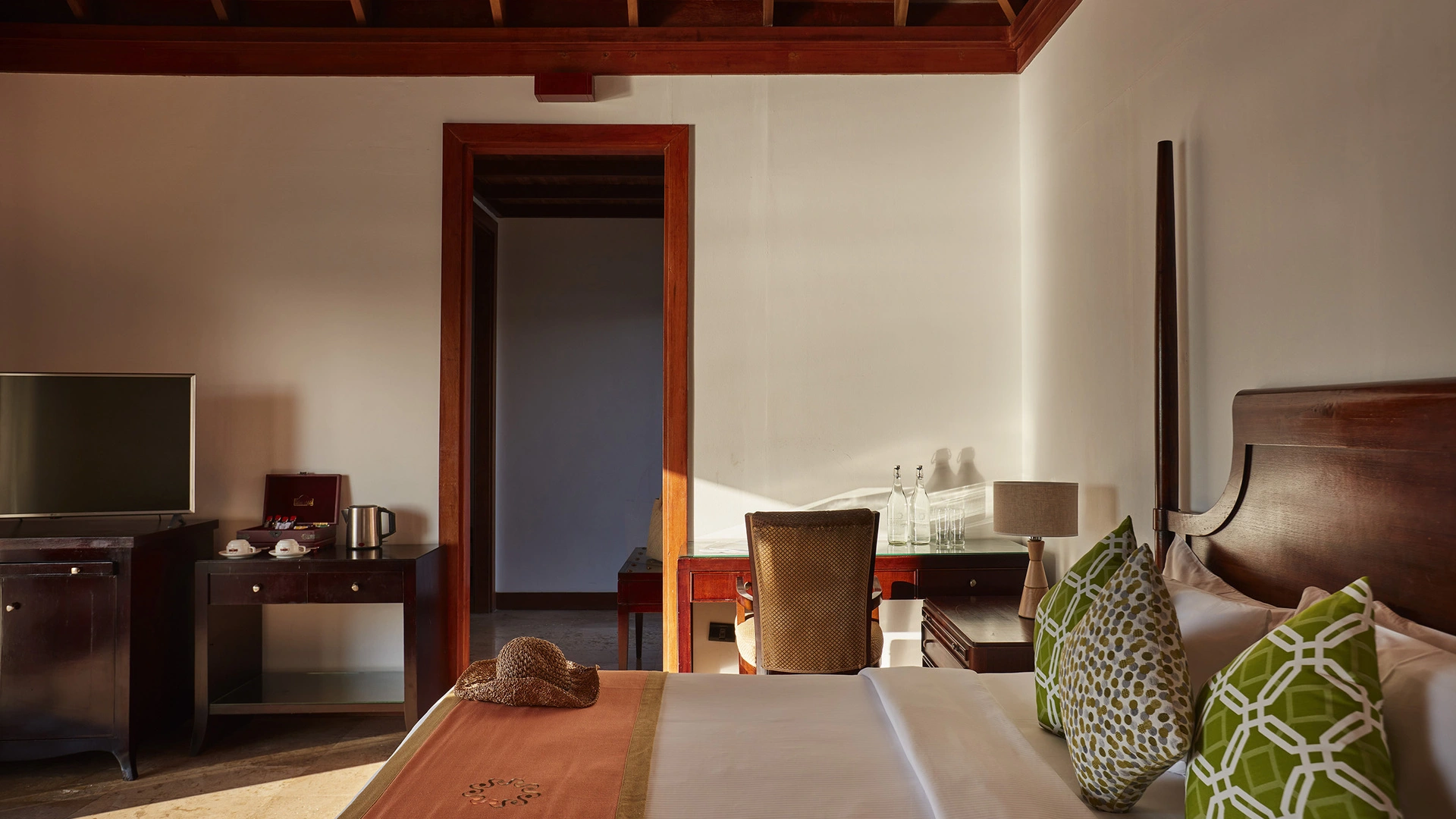 Sun Siyam Olhuveli — Prestige Jacuzzi Water Villa