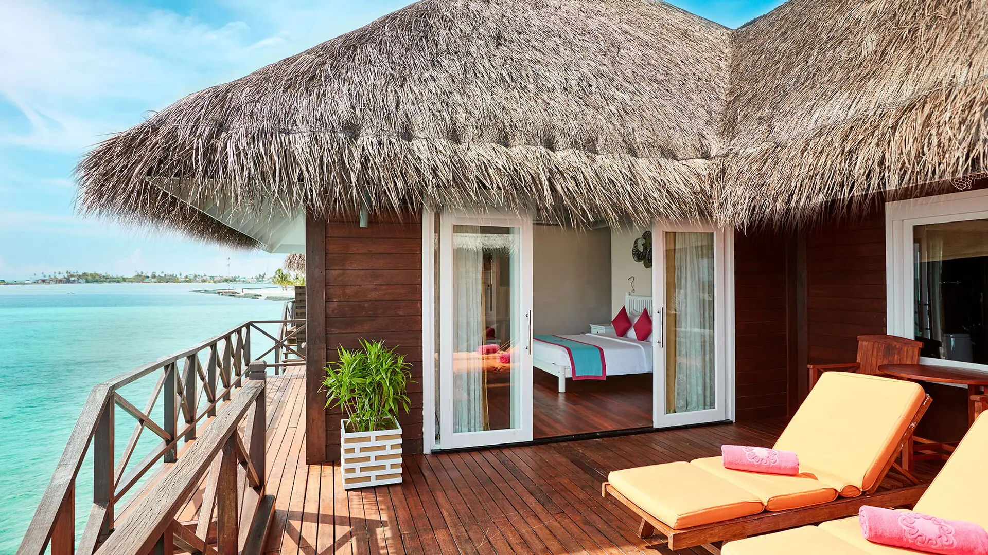 Sun Siyam Vilu Reef  — Reef Villa