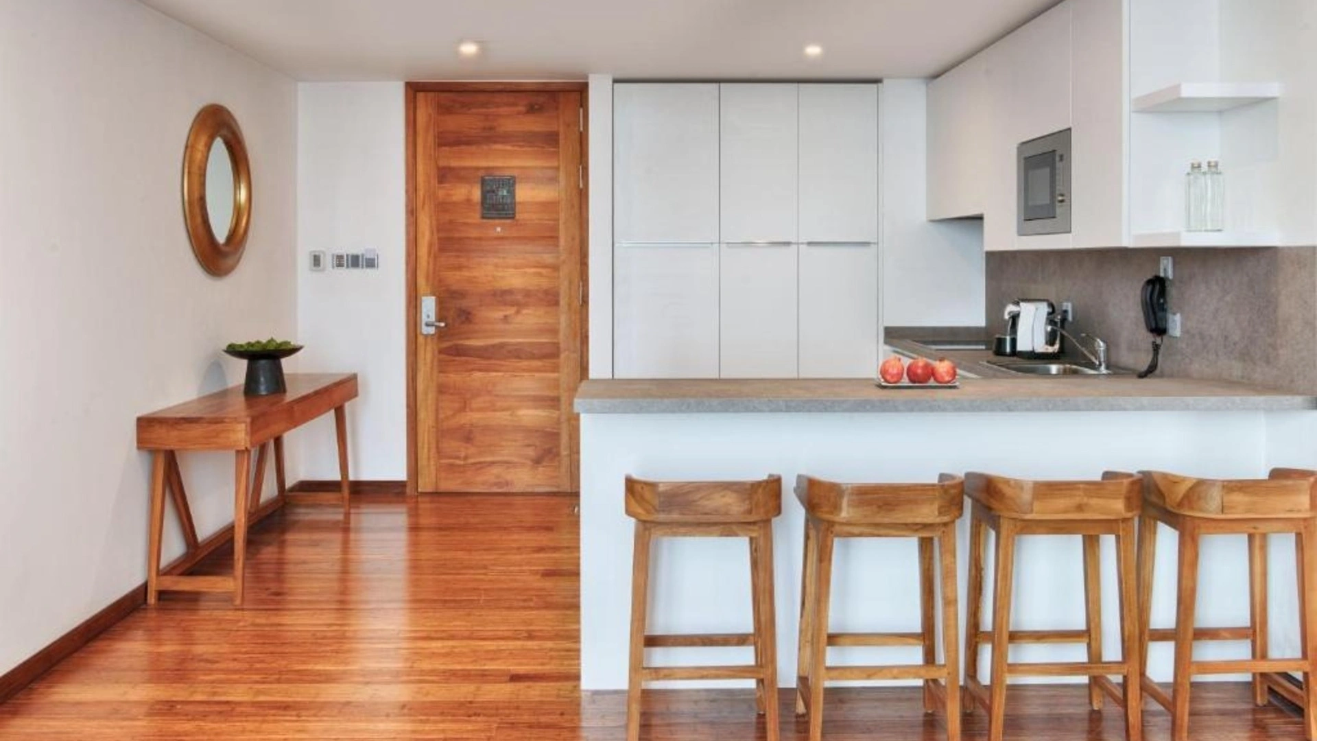 JETWING COLOMBO SEVEN — Serviced Apartments (Studios & Multi-bedroom)