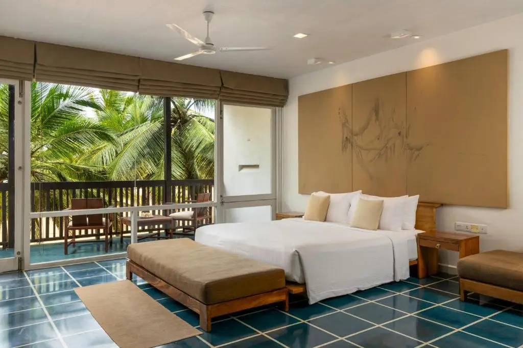 Jetwing Blue — Super Deluxe Double Room with Sea View