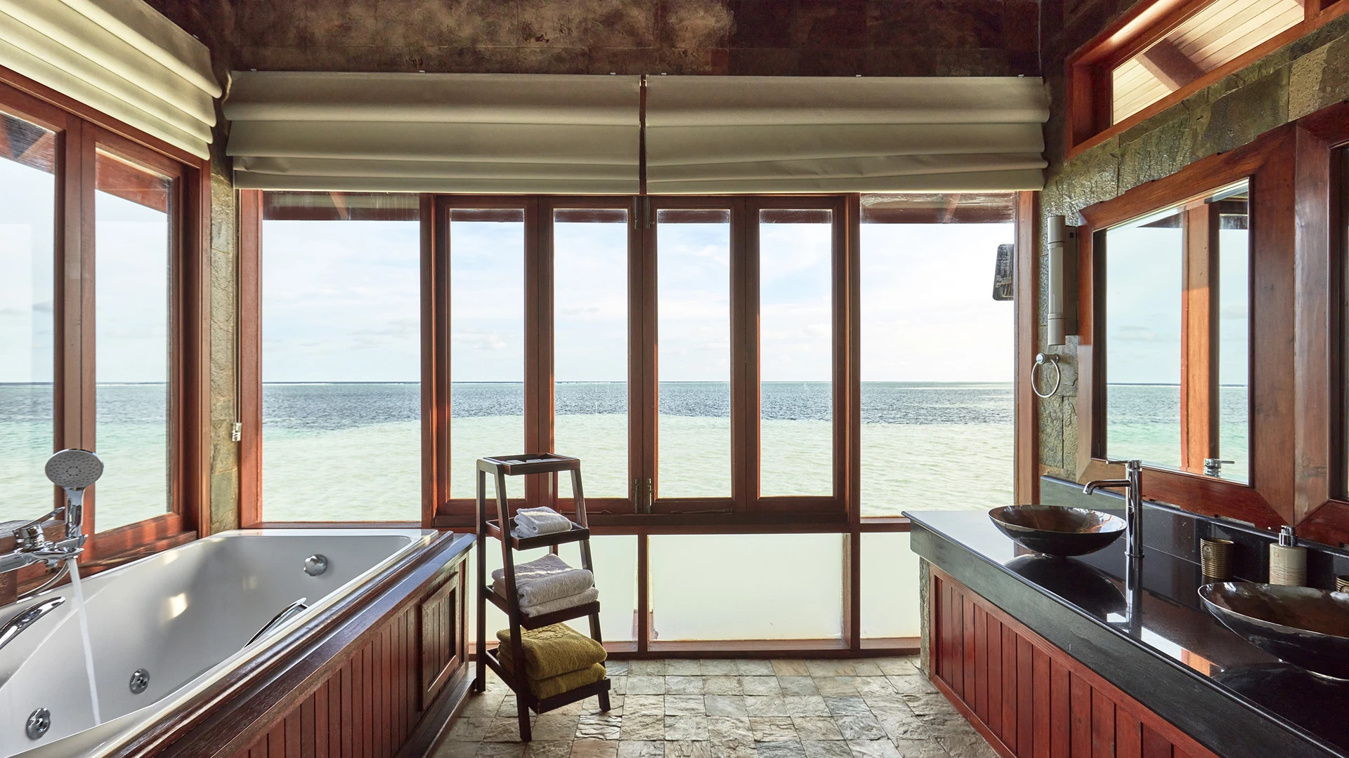 Sun Siyam Olhuveli — Presidential Water Suite
