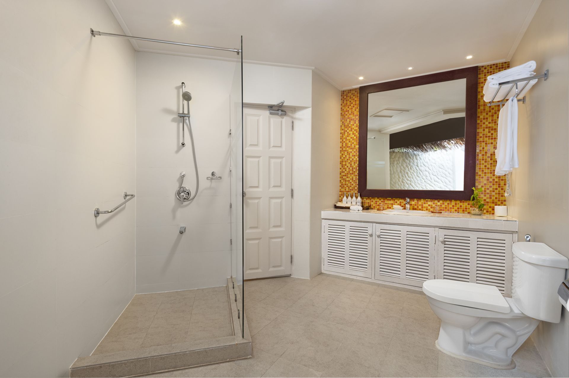 Adaaran Select Hudhuran Fushi — Family Villa