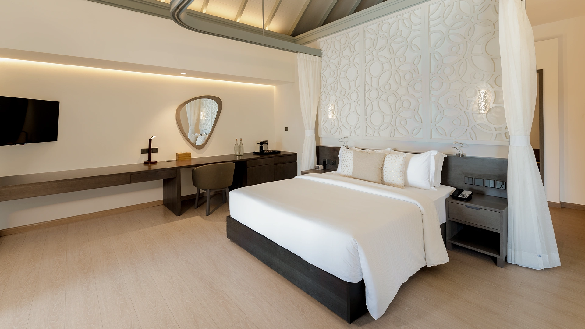 Sun Siyam Olhuveli — Romantic Pool Beach Villa