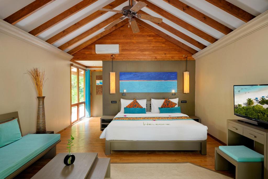 Canareef Resort Maldives — Sunset Villa