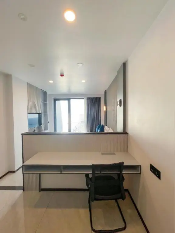 iCom Blue Sea View — Deluxe Family Room with Balcony & Sea View