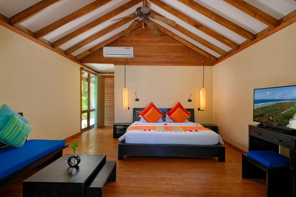 Canareef Resort Maldives — Sunrise Villa