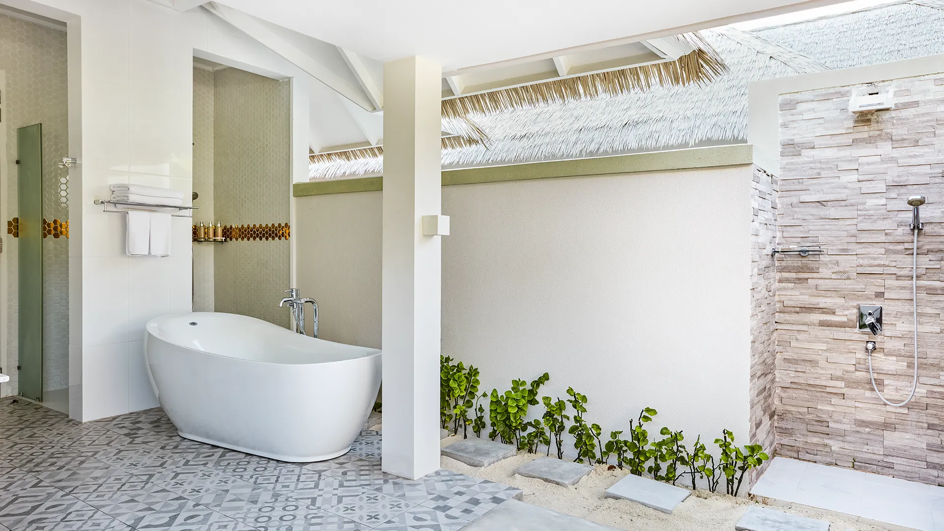 Sun Siyam Olhuveli — Grand Beach Suite with Pool
