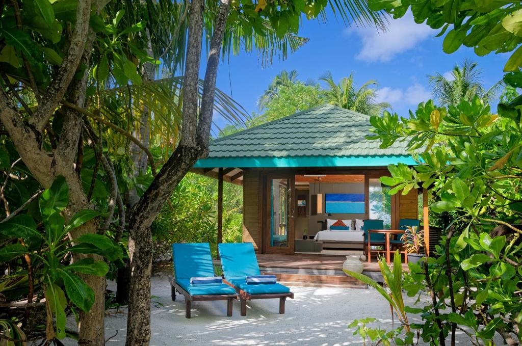 Canareef Resort Maldives — Sunset Villa