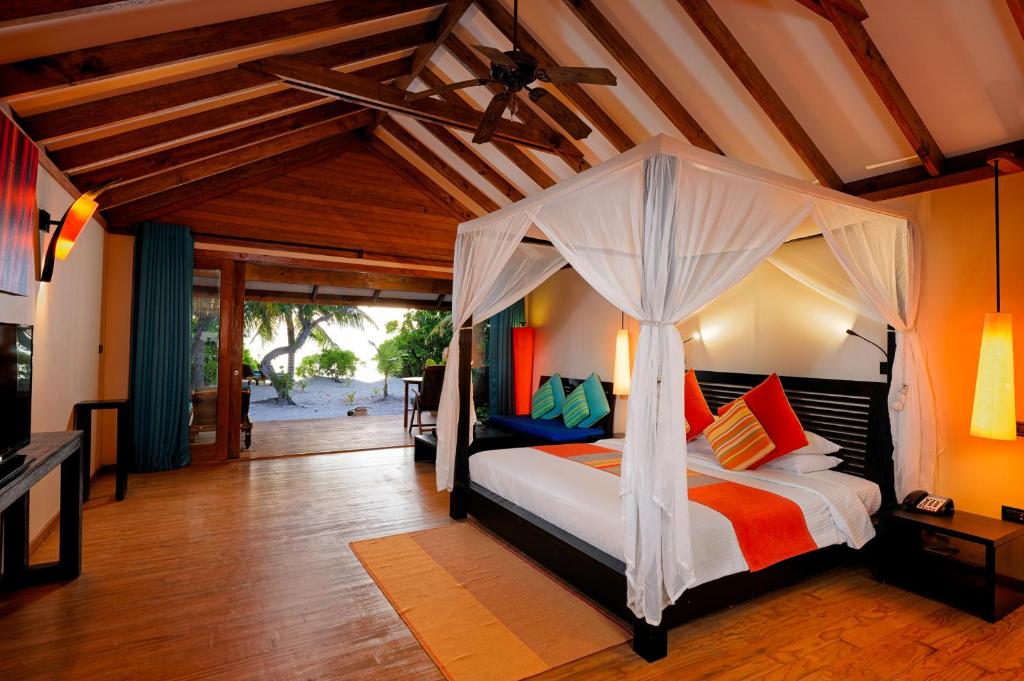 Canareef Resort Maldives — Premium Beach Villa With Whirlpool