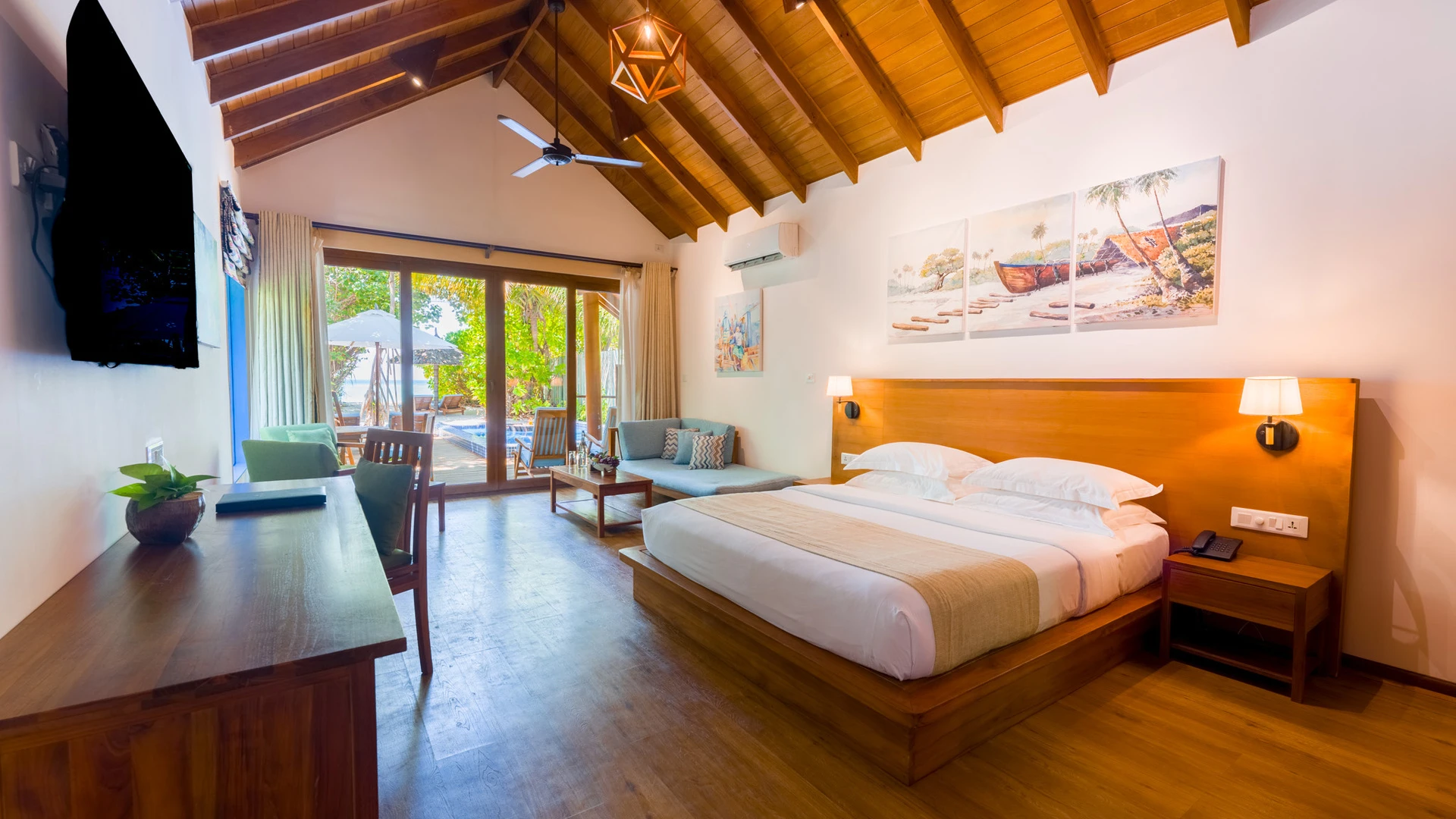 Reethi Faru Resort — Deluxe Beach Pool Villa