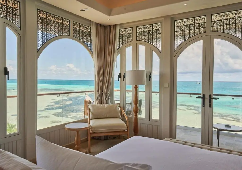 Stone Hotels Dhiffushi — Grand Infinity Sea View Room