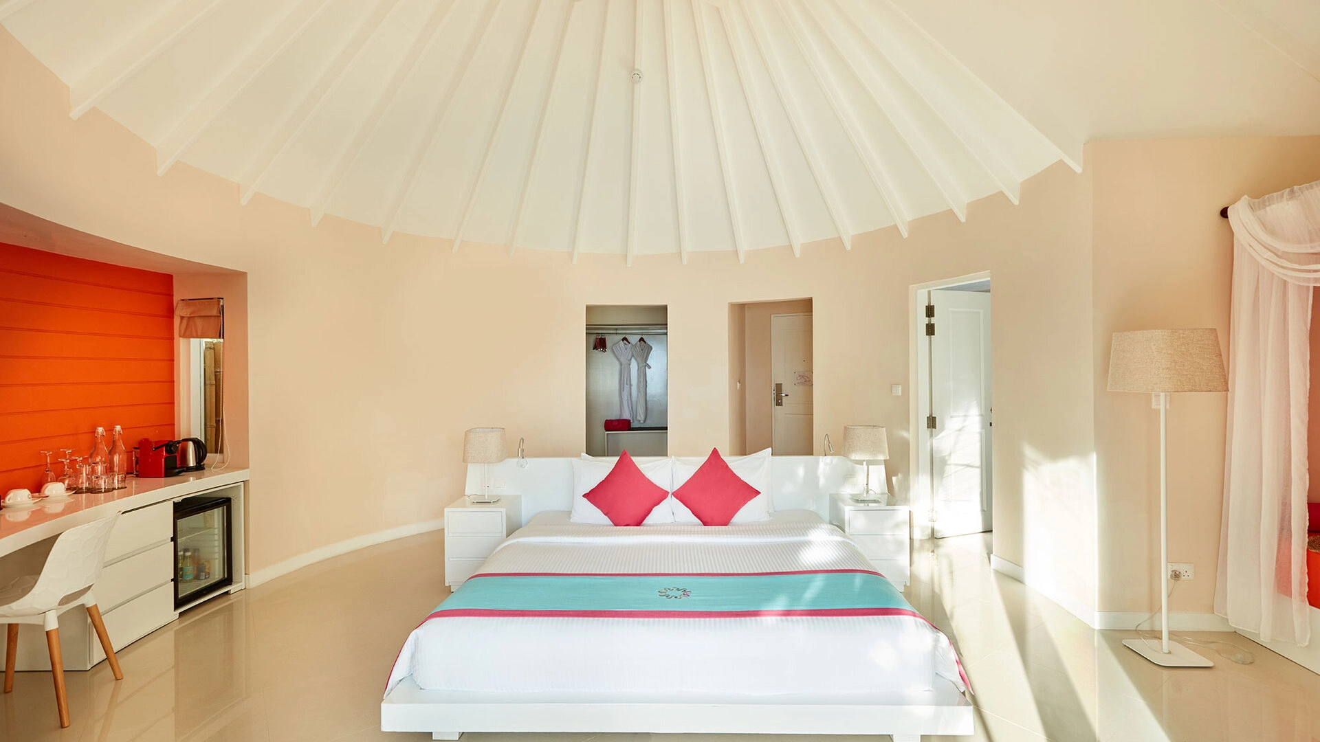 Sun Siyam Vilu Reef  — Grand Beach Villa with Pool