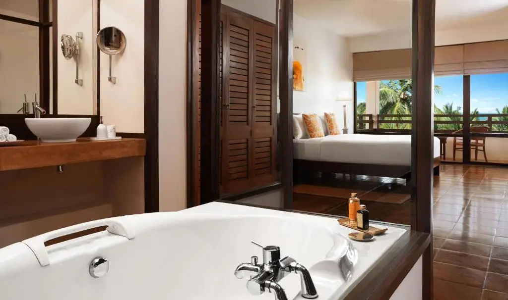 Jetwing Beach, Negombo — Deluxe Twin Room with Sea View