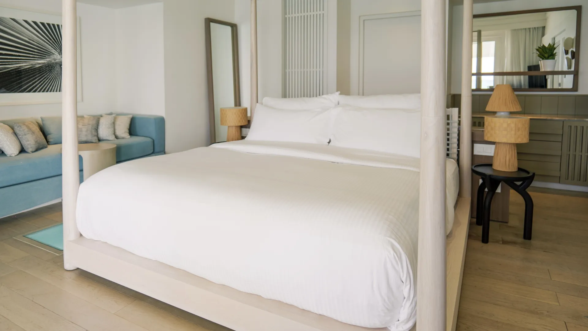 LUX* South Ari Atoll  — Water Villa