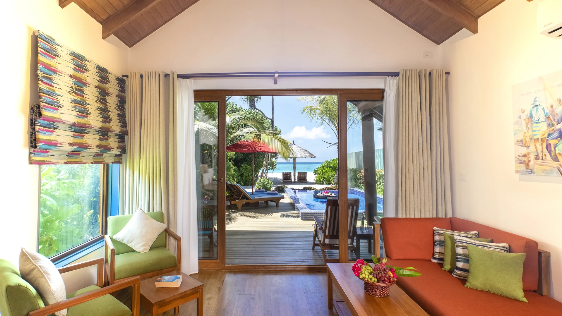Reethi Faru Resort — Deluxe Beach Pool Villa