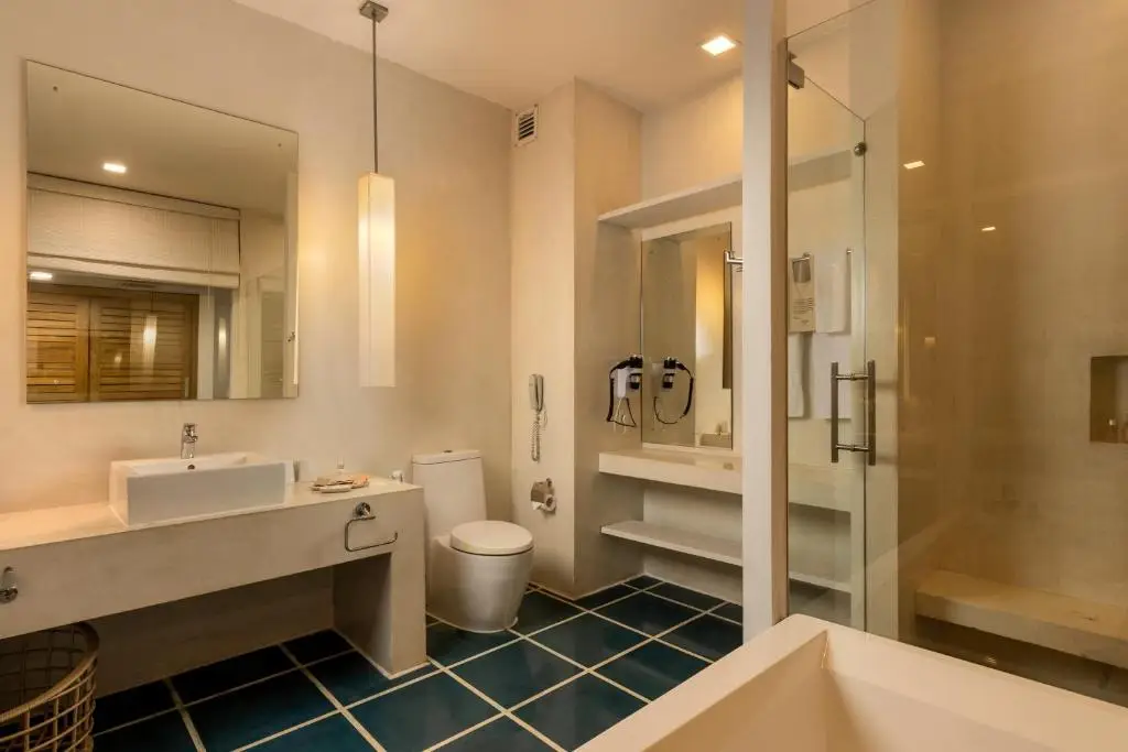 Jetwing Blue — Super Deluxe Twin Room with Sea View