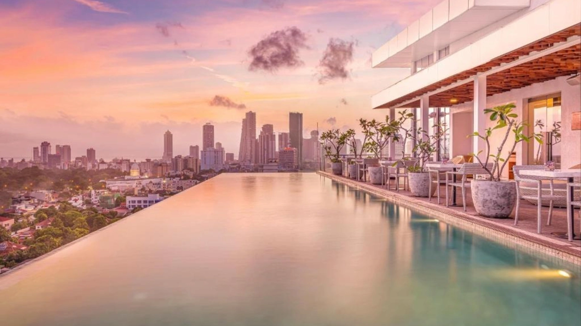 JETWING COLOMBO SEVEN