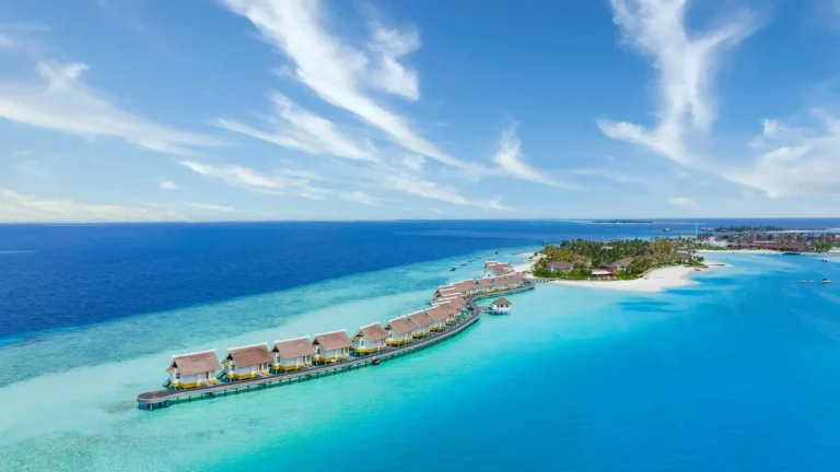 SAii Lagoon Maldives, Curio Collection by Hilton