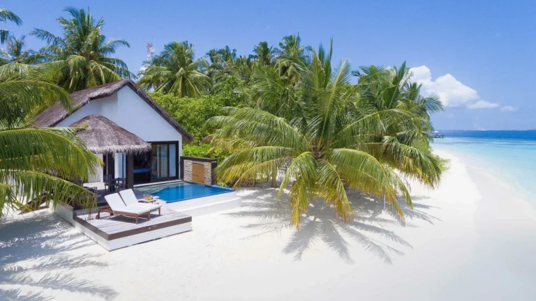 Bandos Maldives receives the Traveller Review Award 2026 by Booking.com