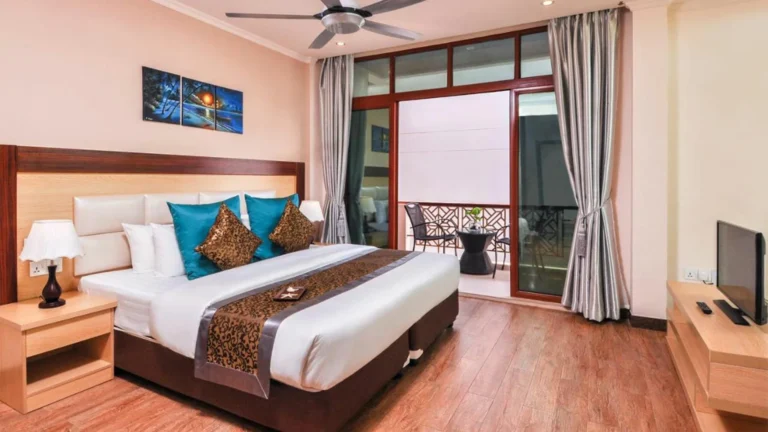 Triton Prestige Seaview & Spa