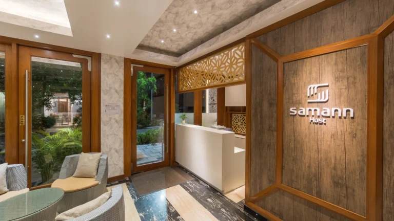 Samann Host